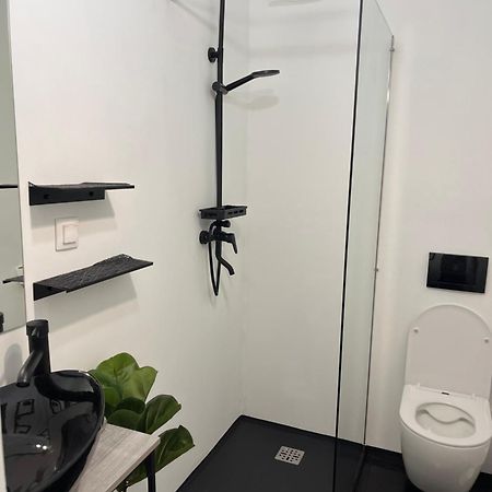Utcara Nyilo Apartman Vac Ngoại thất bức ảnh